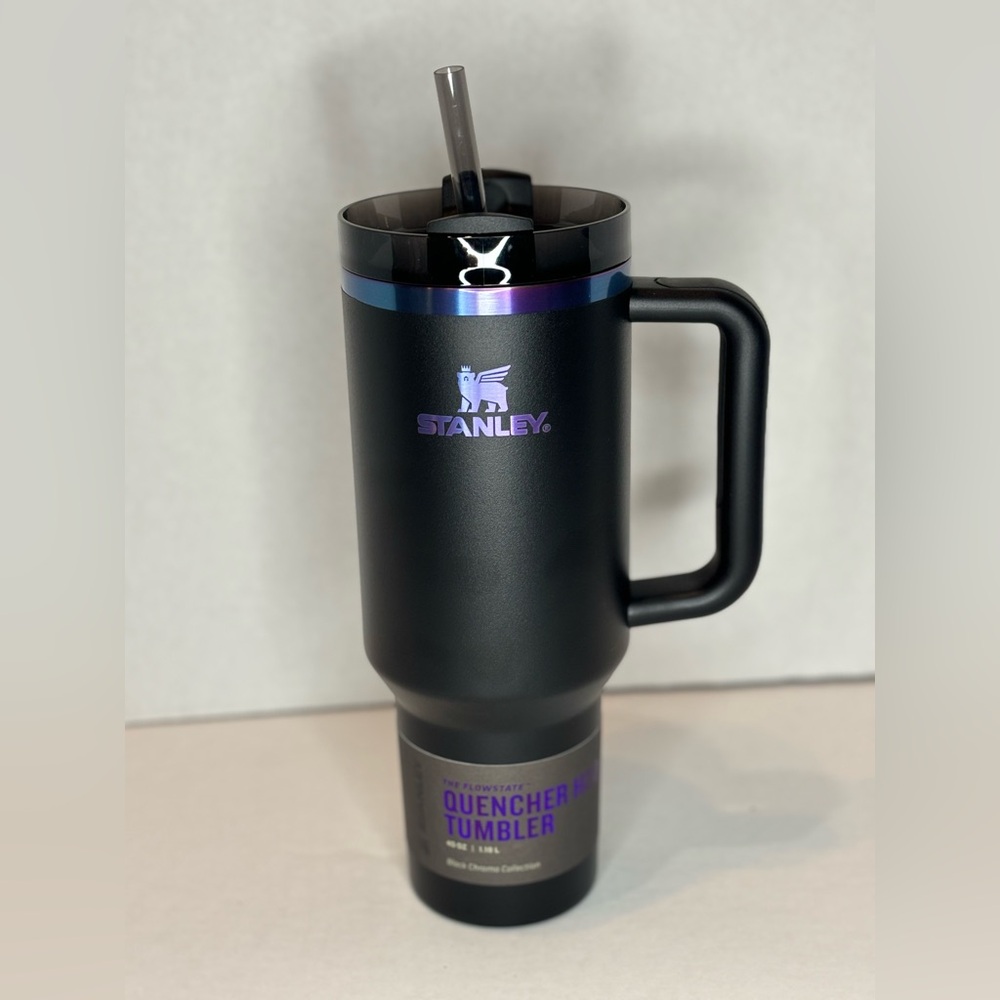 40 oz Stanley Black Chroma Collection